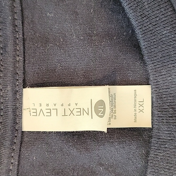 Holly Jawlly Christmas Shark T-shirt XXL Runs Small More Like XL Large - Read - Picture 4 of 4